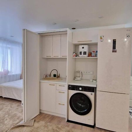 Luxury On Gogol Apartment Karaganda Ngoại thất bức ảnh