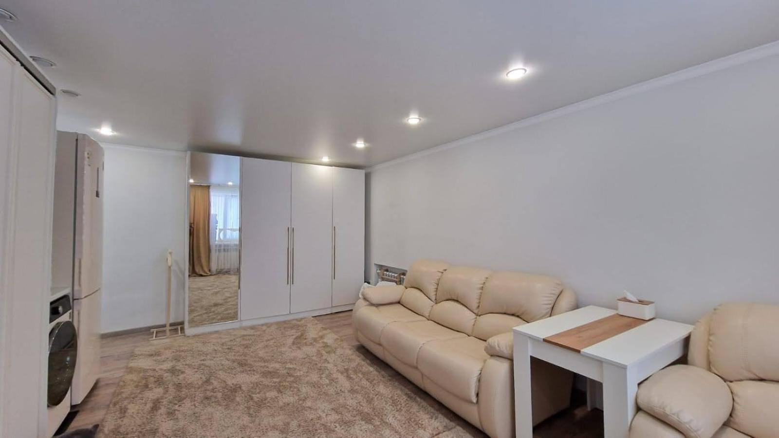 Luxury On Gogol Apartment Karaganda Ngoại thất bức ảnh